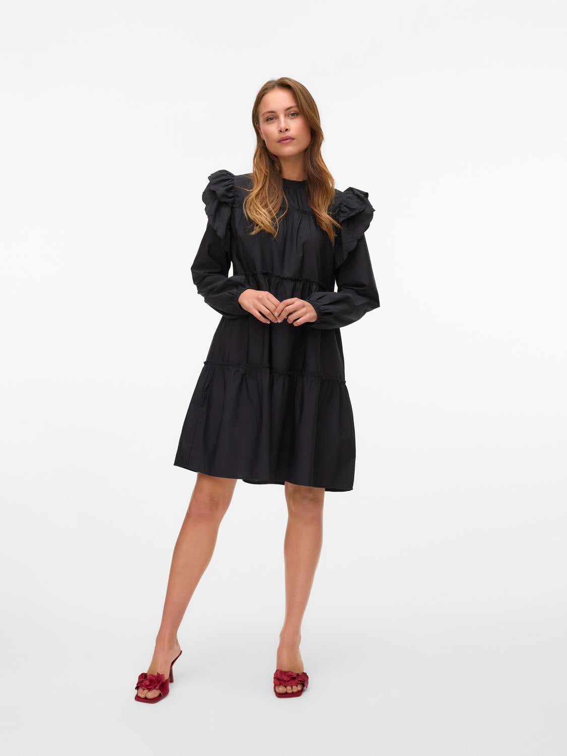 model_shot-front